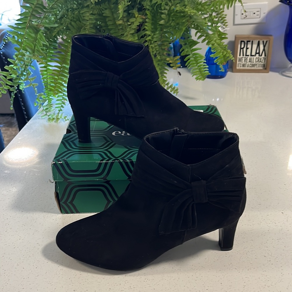 East5th - Used boots only worn once or twice. In perfect condition, size 11